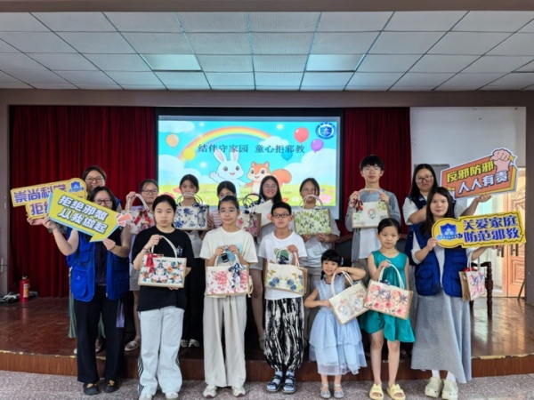 600浙江嘉兴嘉善：童心执笔扬正气 多彩活动护成长图片1_副本.jpg